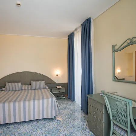Maria 4* Península Sorrentina