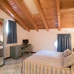 Maria Hotel 4*
